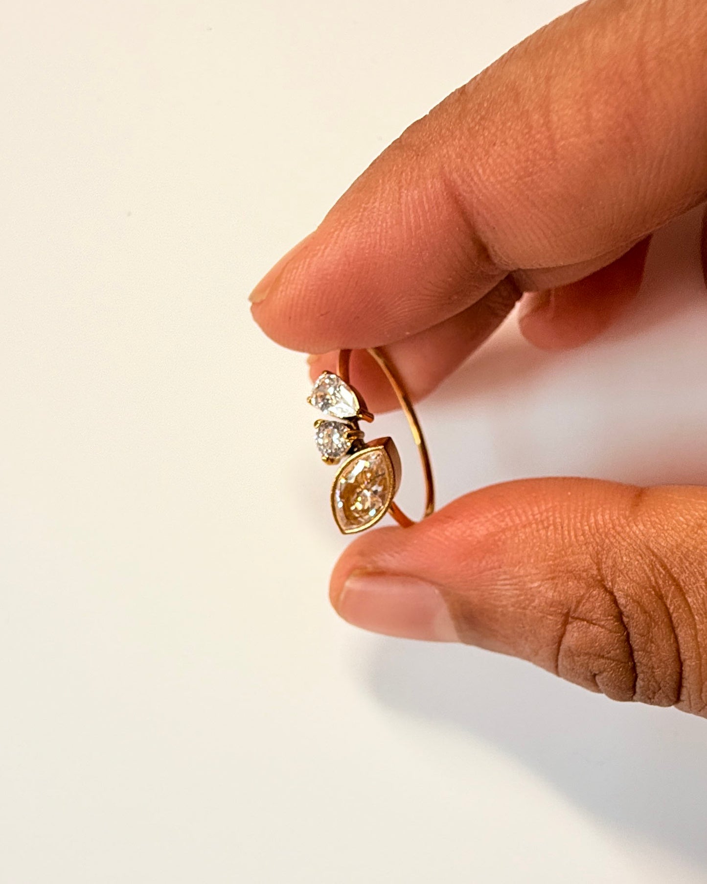 Leaf Oval Drop Ring
